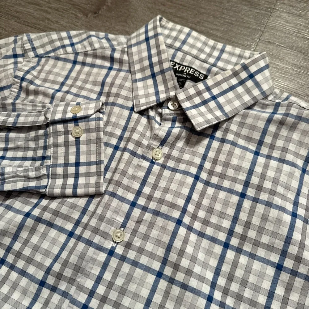 Express Shirt Mens M Blue Grey 100% Cotton Plaid Modern Fit Business Casual Prep